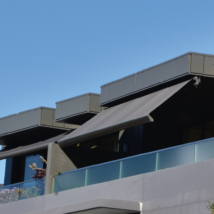 Aluxor Stratos III Folding Arm Awning