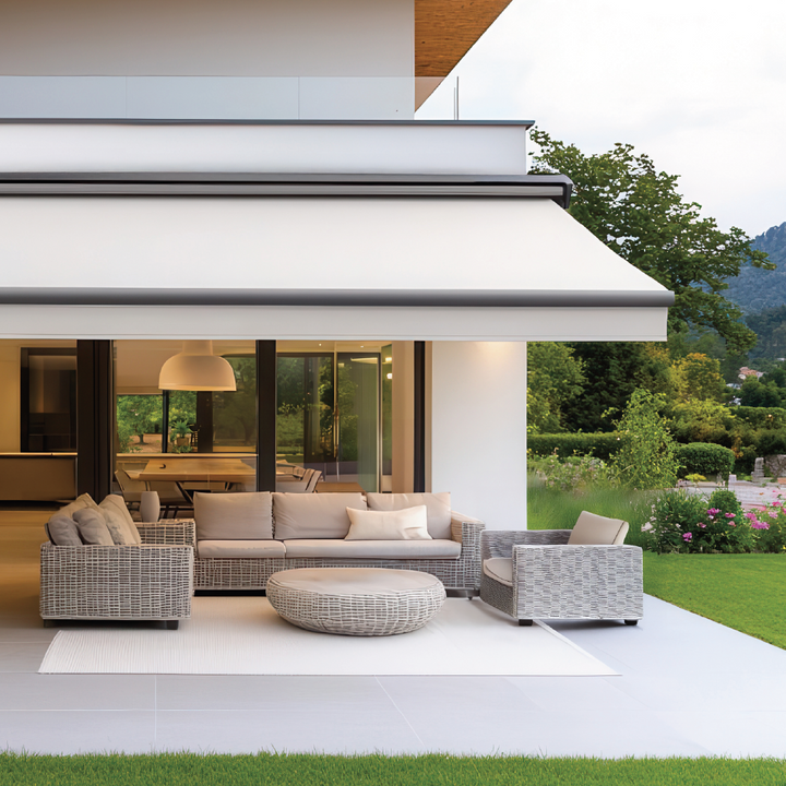 Aluxor Stratos III Folding Arm Awning