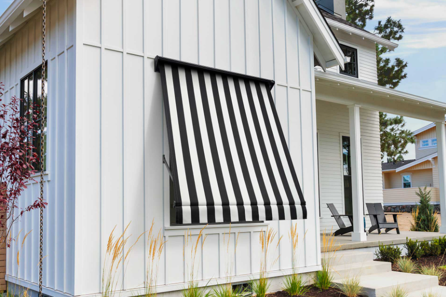 Pivot Arm Awning — Manual
